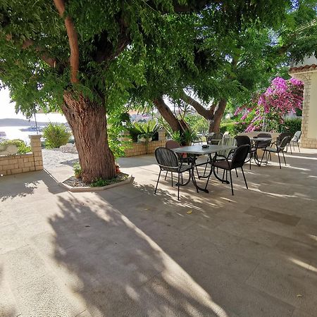 Room'S Brica Barbat na Rabu Экстерьер фото