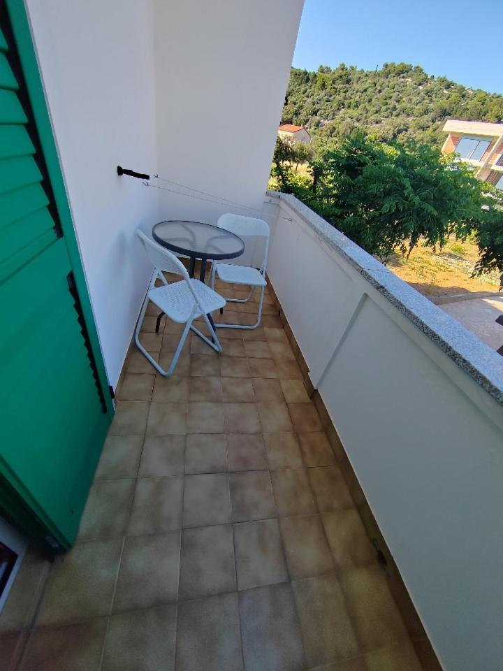 Room'S Brica Barbat na Rabu Экстерьер фото