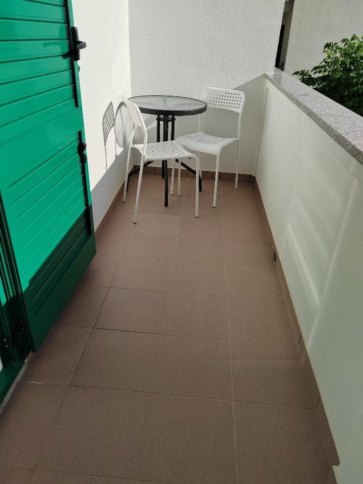 Room'S Brica Barbat na Rabu Экстерьер фото