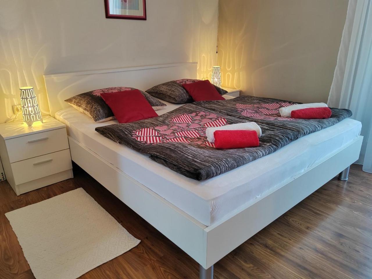 Room'S Brica Barbat na Rabu Экстерьер фото